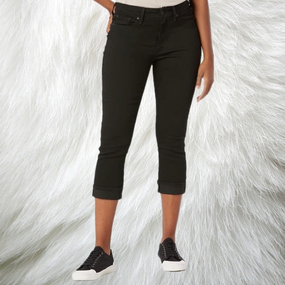 Levis Strauss Denim - Levi Strauss Black Opal Signaturr Slim-Fit Capris